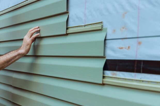 How to Maintain Your Vinyl Siding and Extend Its Lifespan